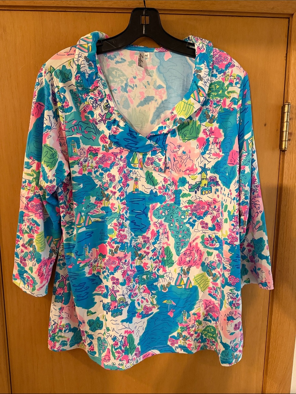 Lulu B Women’s Collar V-Neck Printed Nylon Map Top Blue Pink White Medium